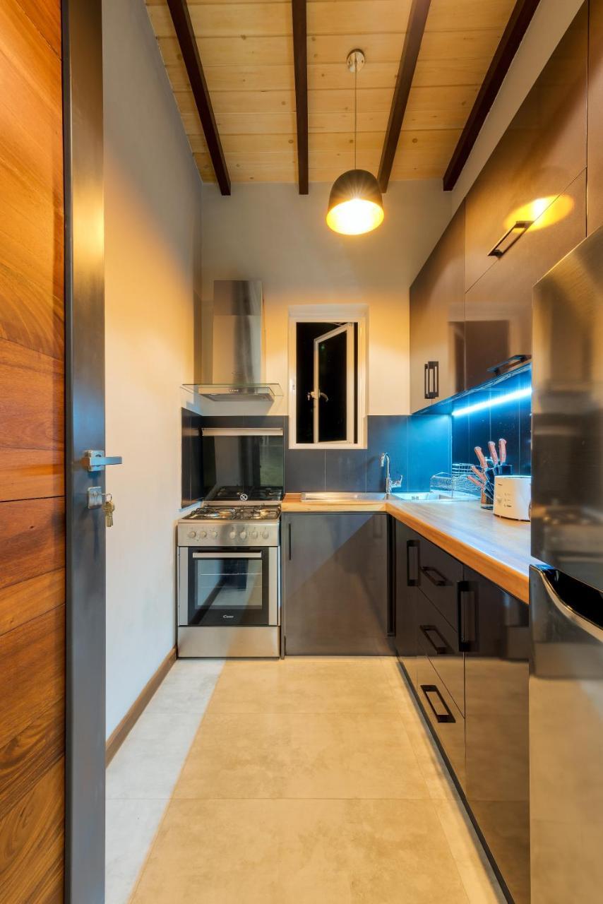 Hikka Hill Loft Apartment Hikkaduwa Bagian luar foto