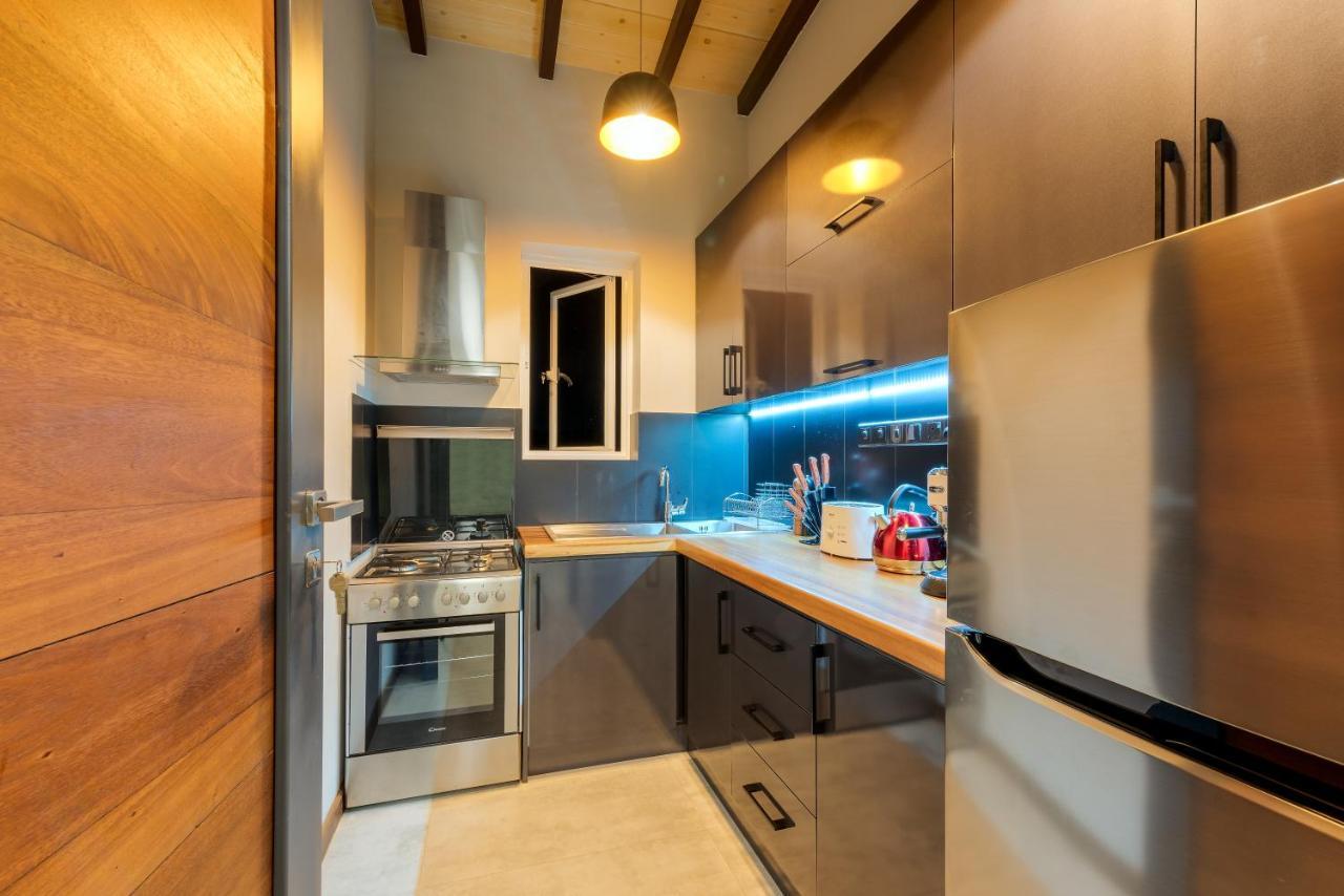 Hikka Hill Loft Apartment Hikkaduwa Bagian luar foto