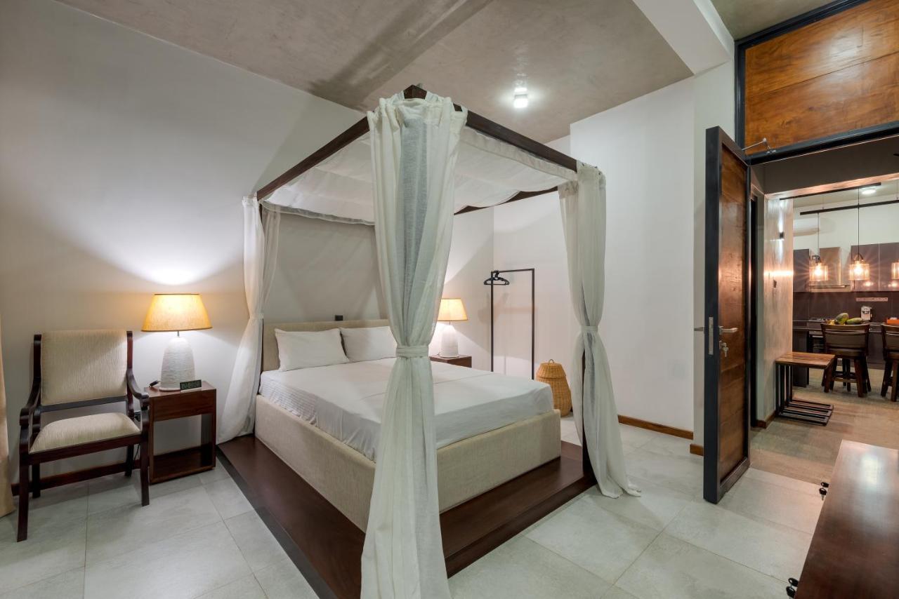 Hikka Hill Loft Apartment Hikkaduwa Bagian luar foto
