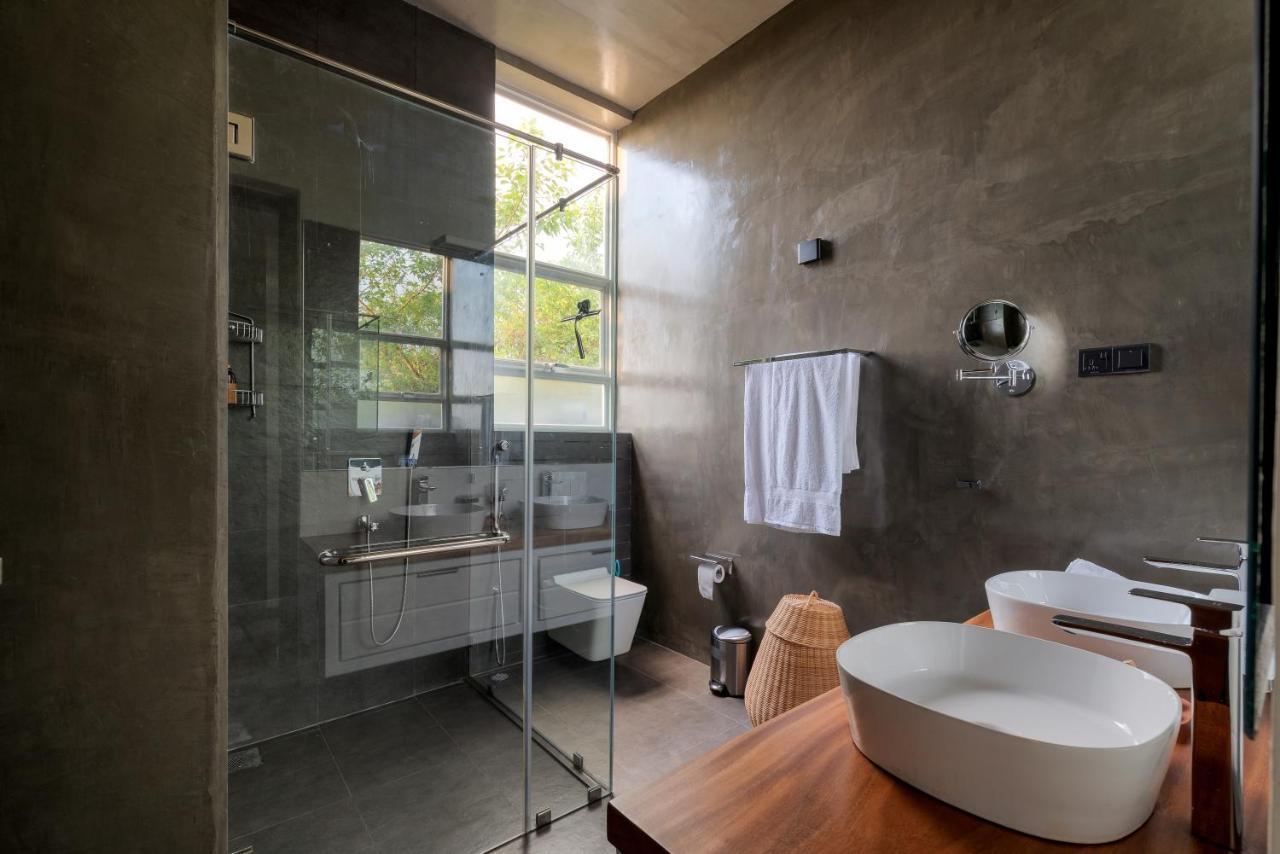 Hikka Hill Loft Apartment Hikkaduwa Bagian luar foto